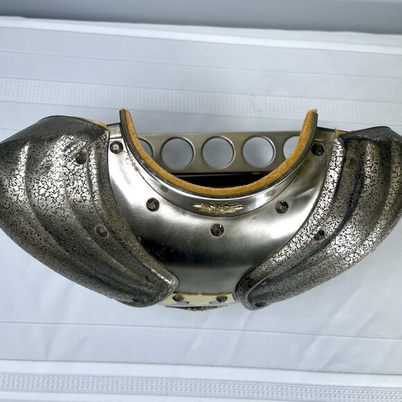 Vintage Knight's Metal Armor Breastplate Liquor Swivel Table Top Bar Medieval - Picture 7 of 9